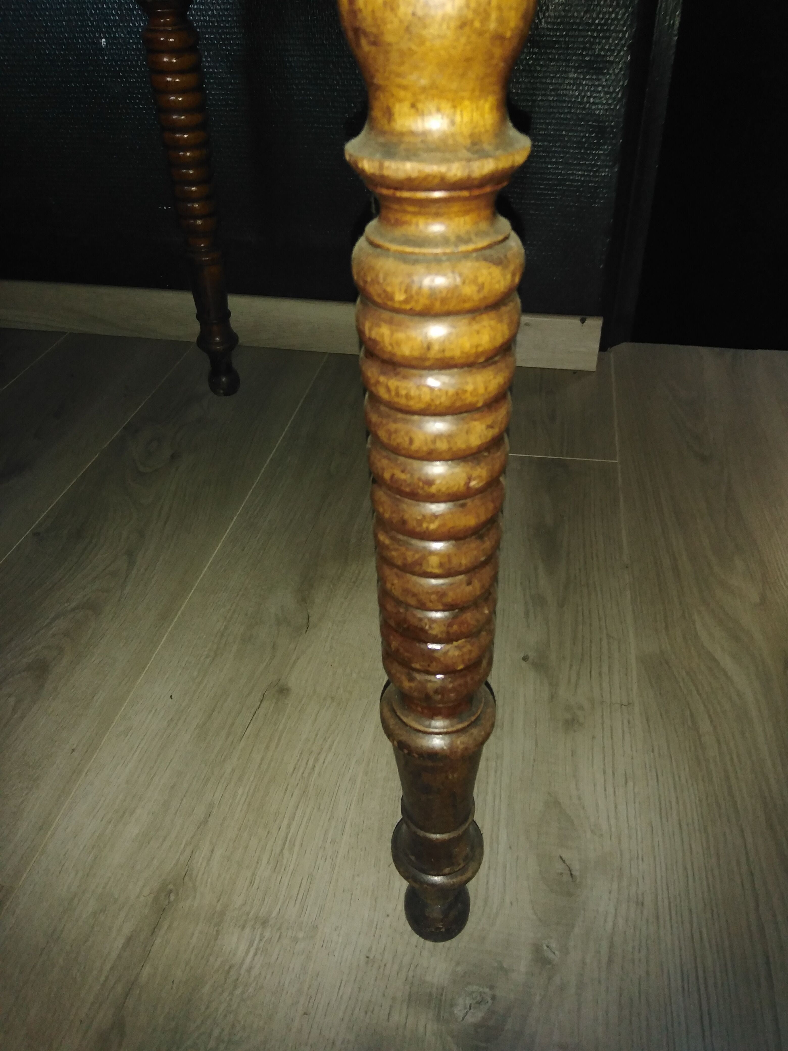 Table demi-lune Louis Philippe pieds tournés