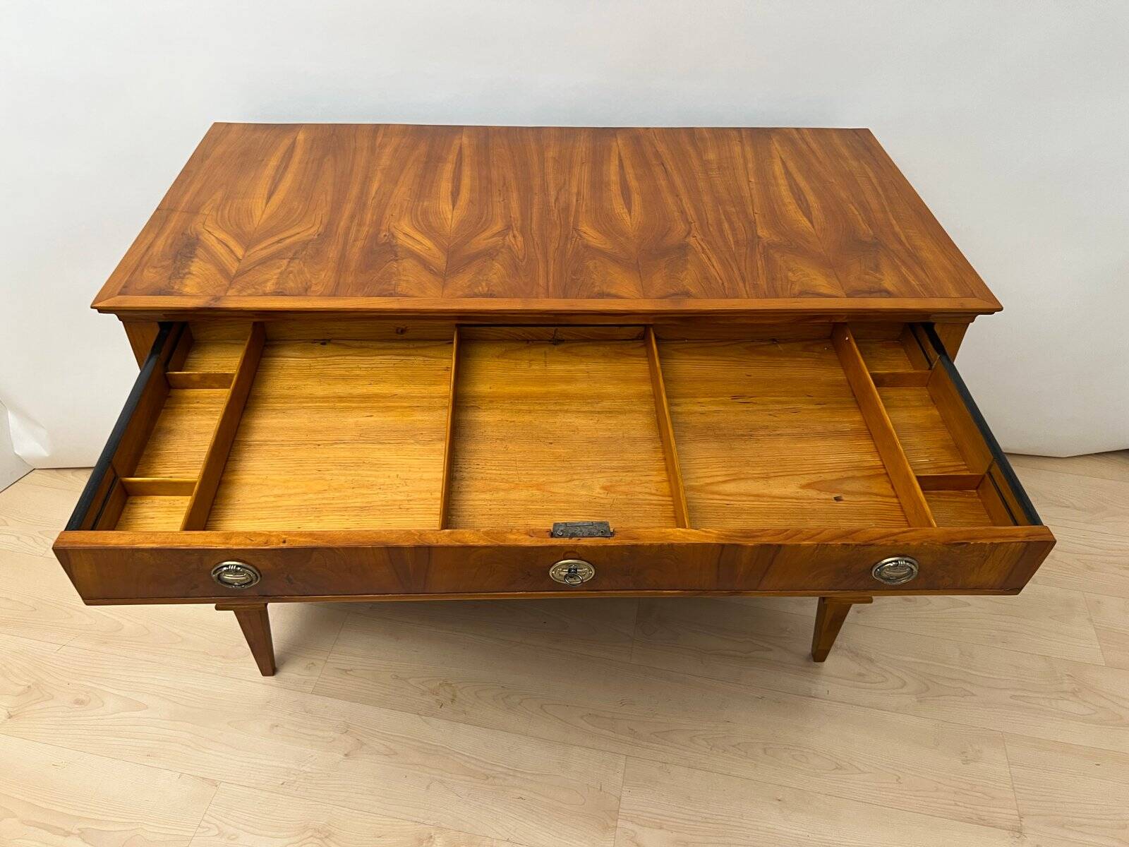 Biedermeier Commode in Cherry Veneer and Brass, Germany, 1820s