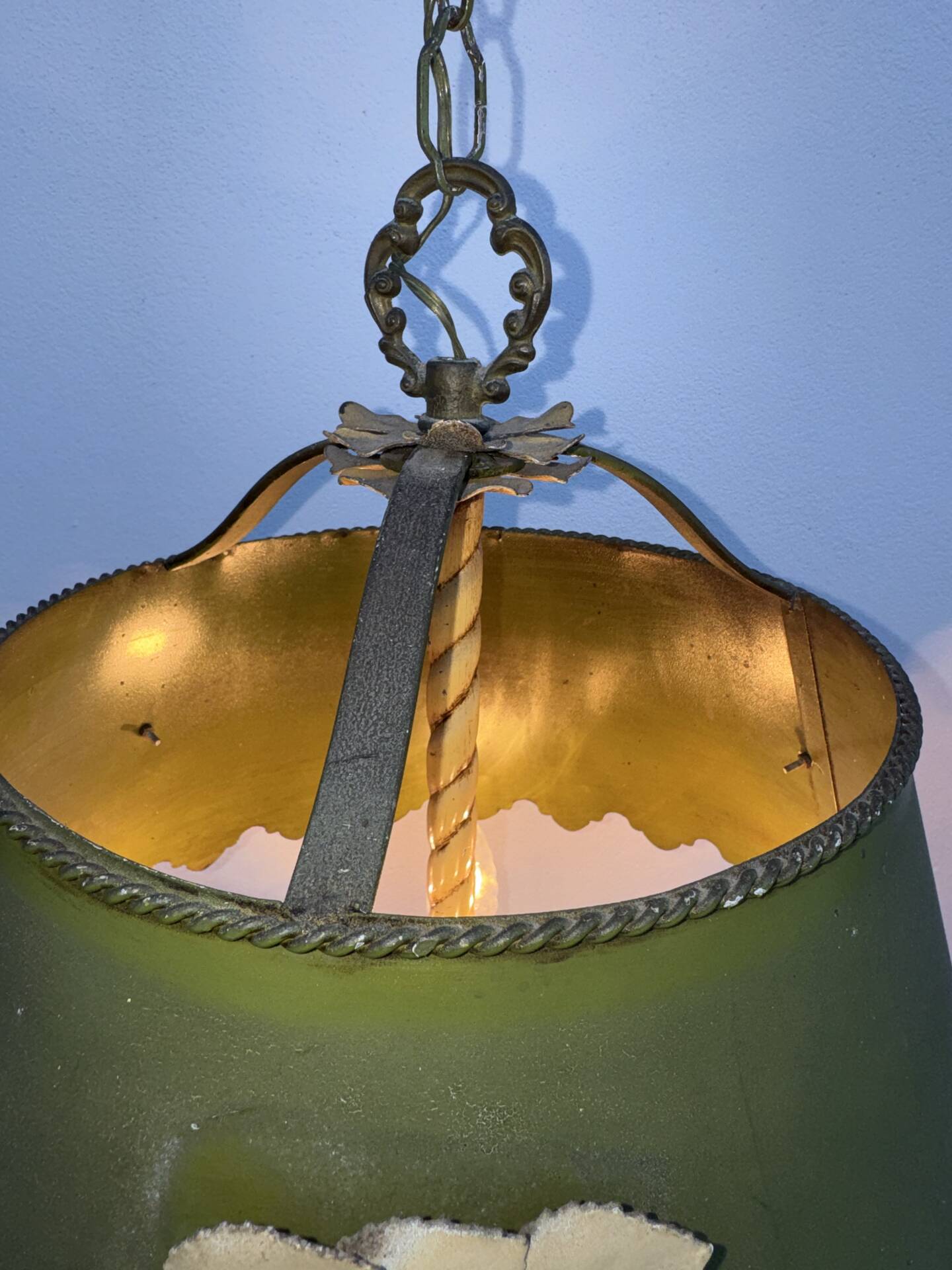 Florentine style chandelier Hollywood Regency 1960s