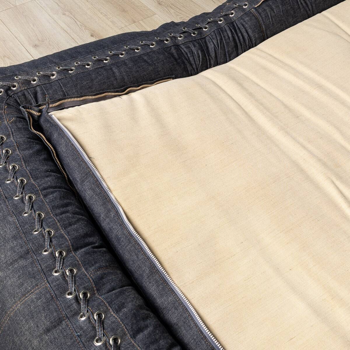 An italian "anfibio" sofa bed by alessandro becchi for giovannetti collezio