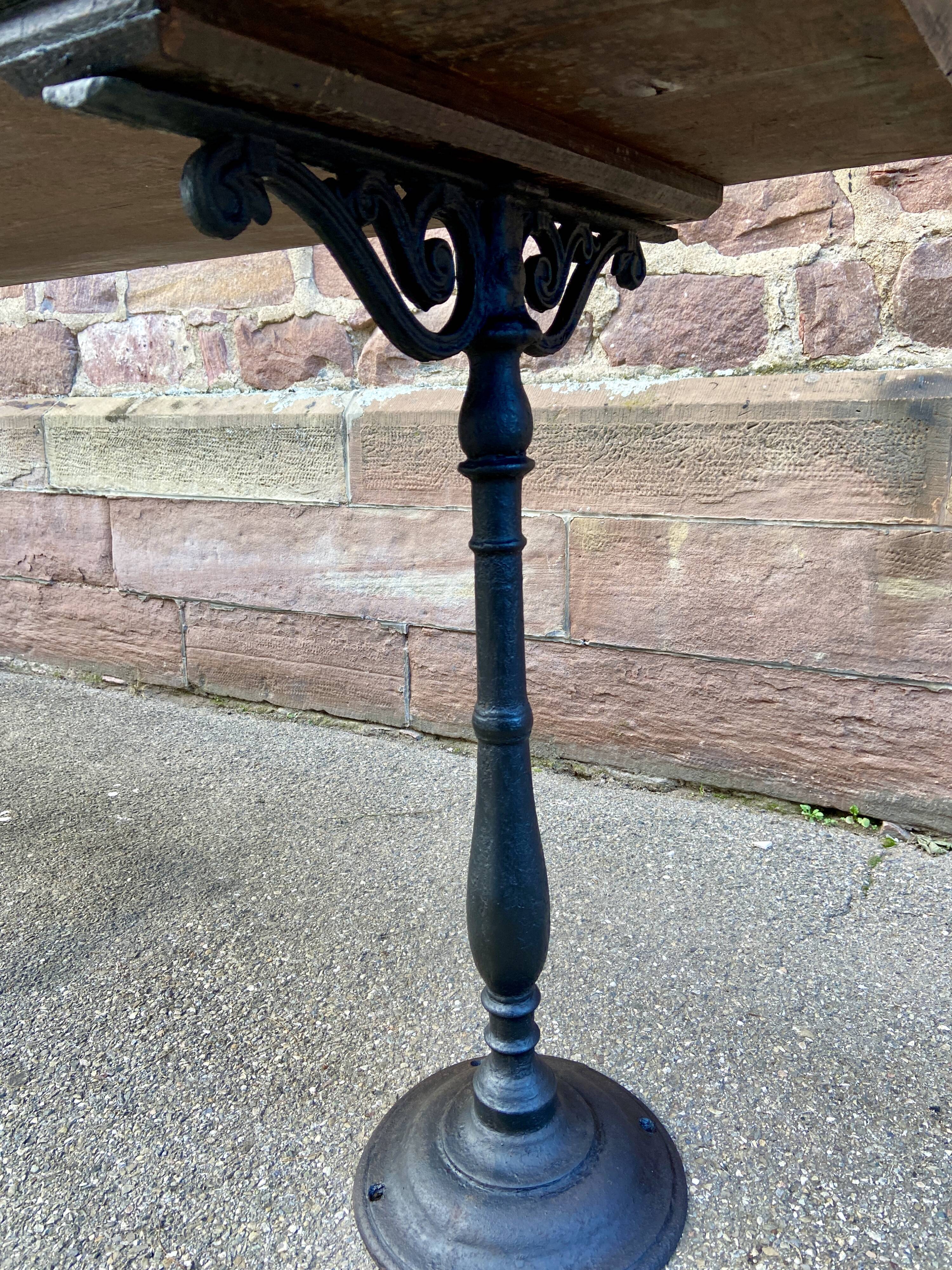 Café table bistro vintage brasserie 1890-1910 cast iron & fir