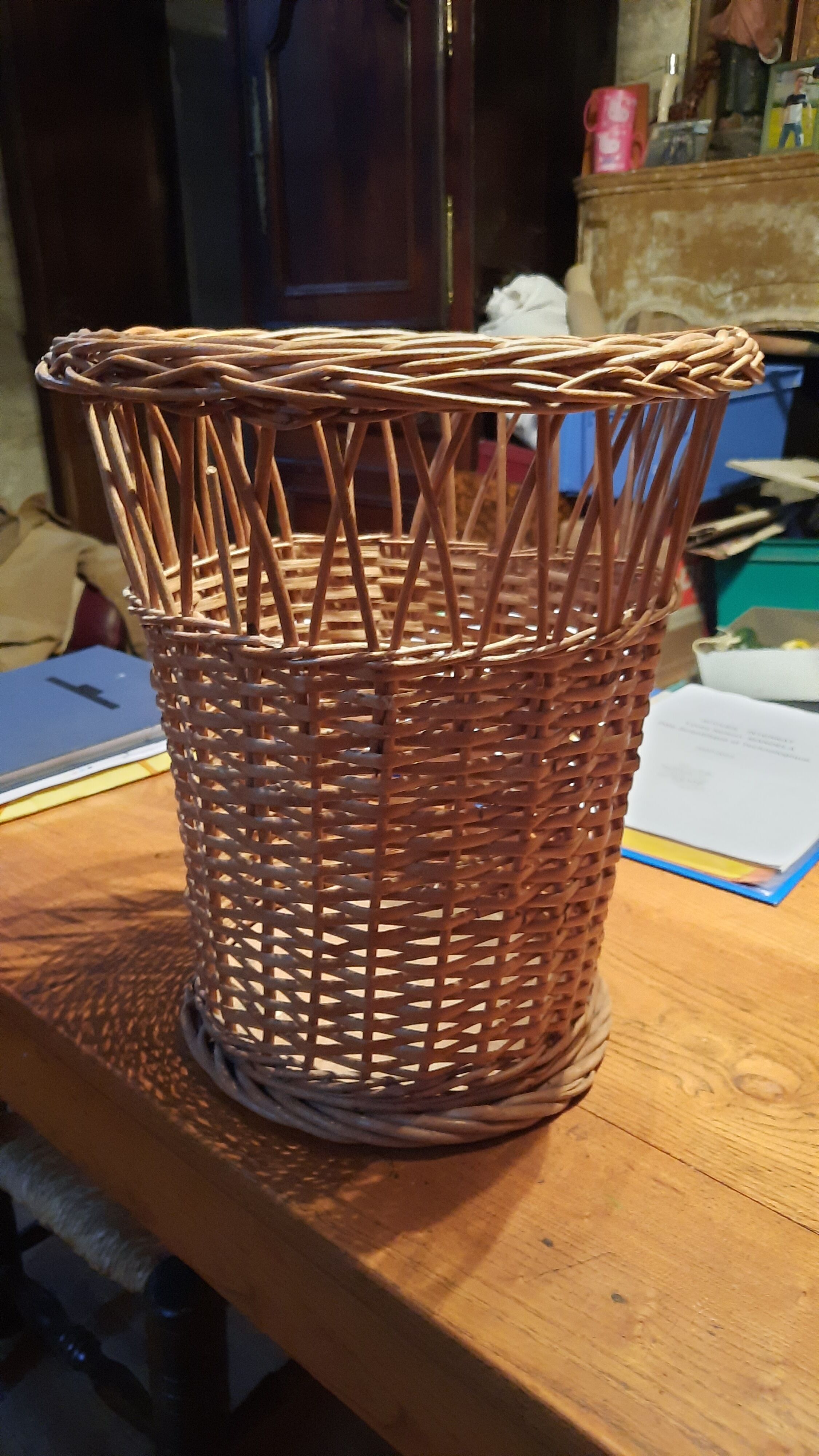 Wicker paper basket