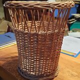 Wicker paper basket