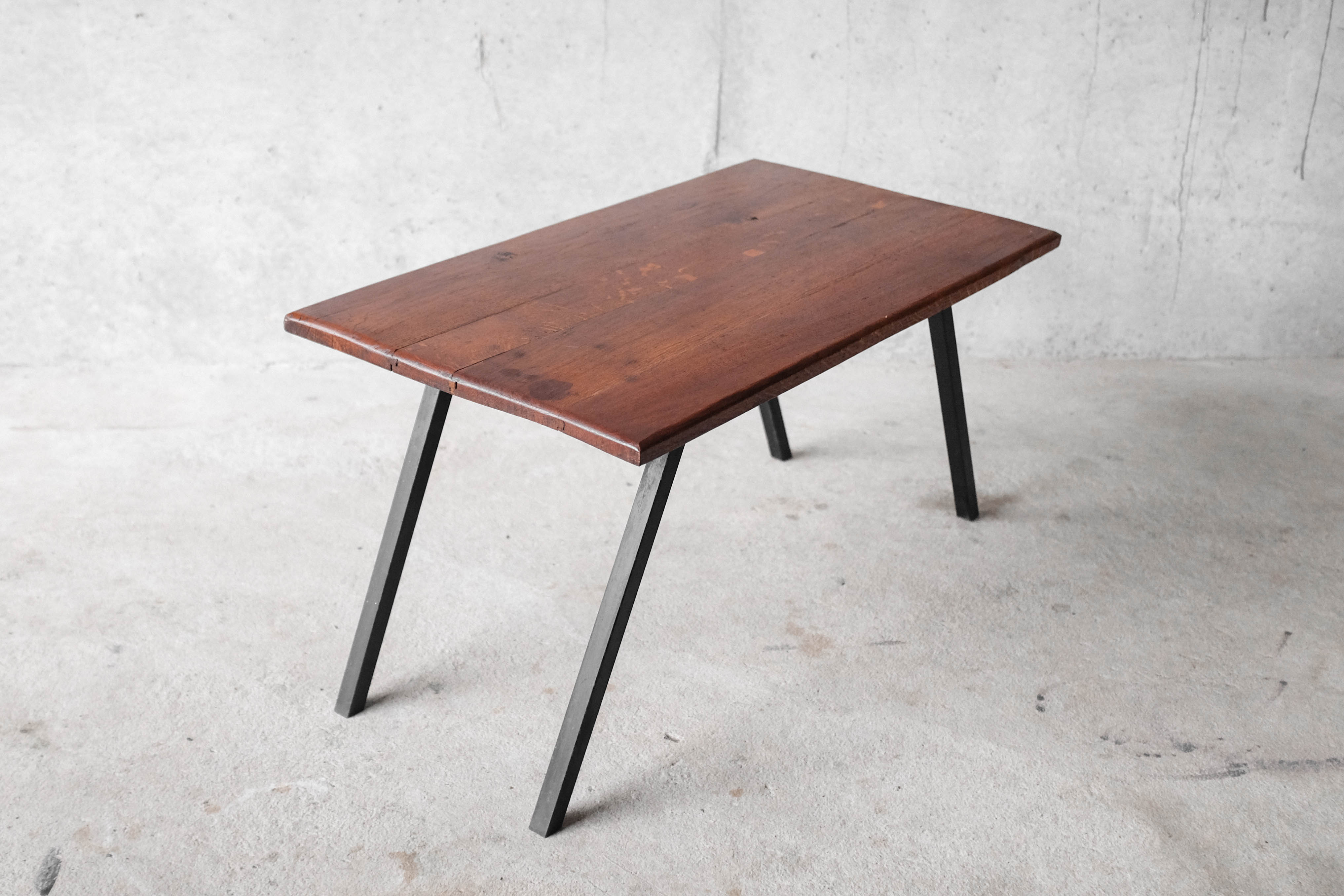 Solid wood coffee table and metal feet-1960