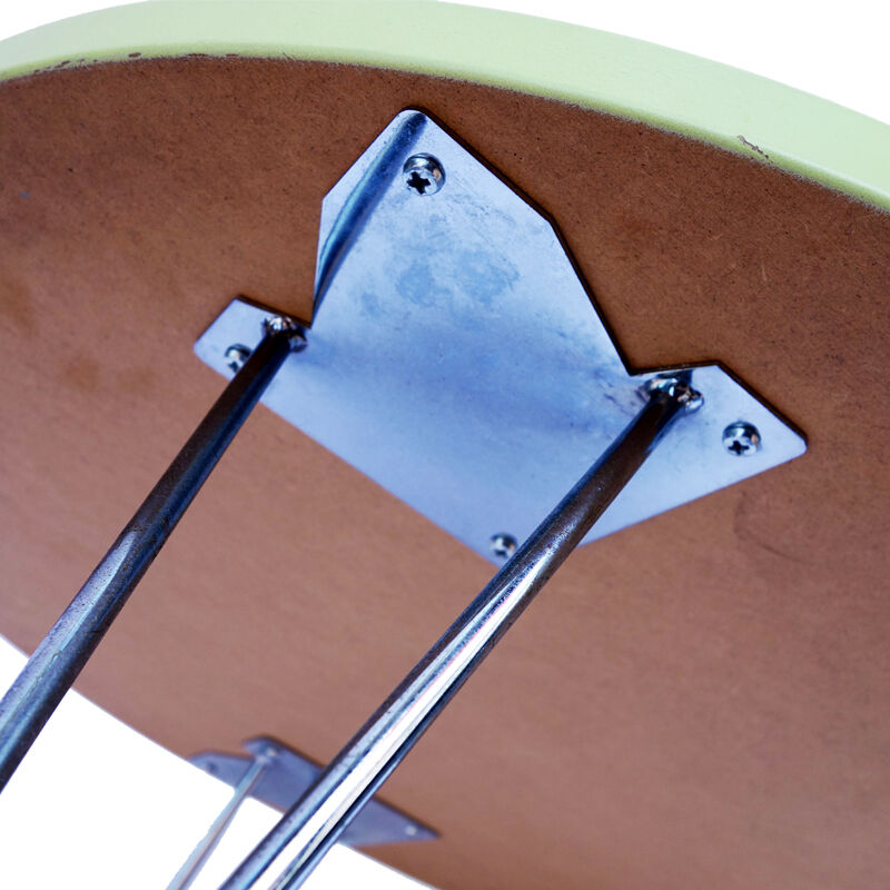 Almond green coffee table in the form of beauty