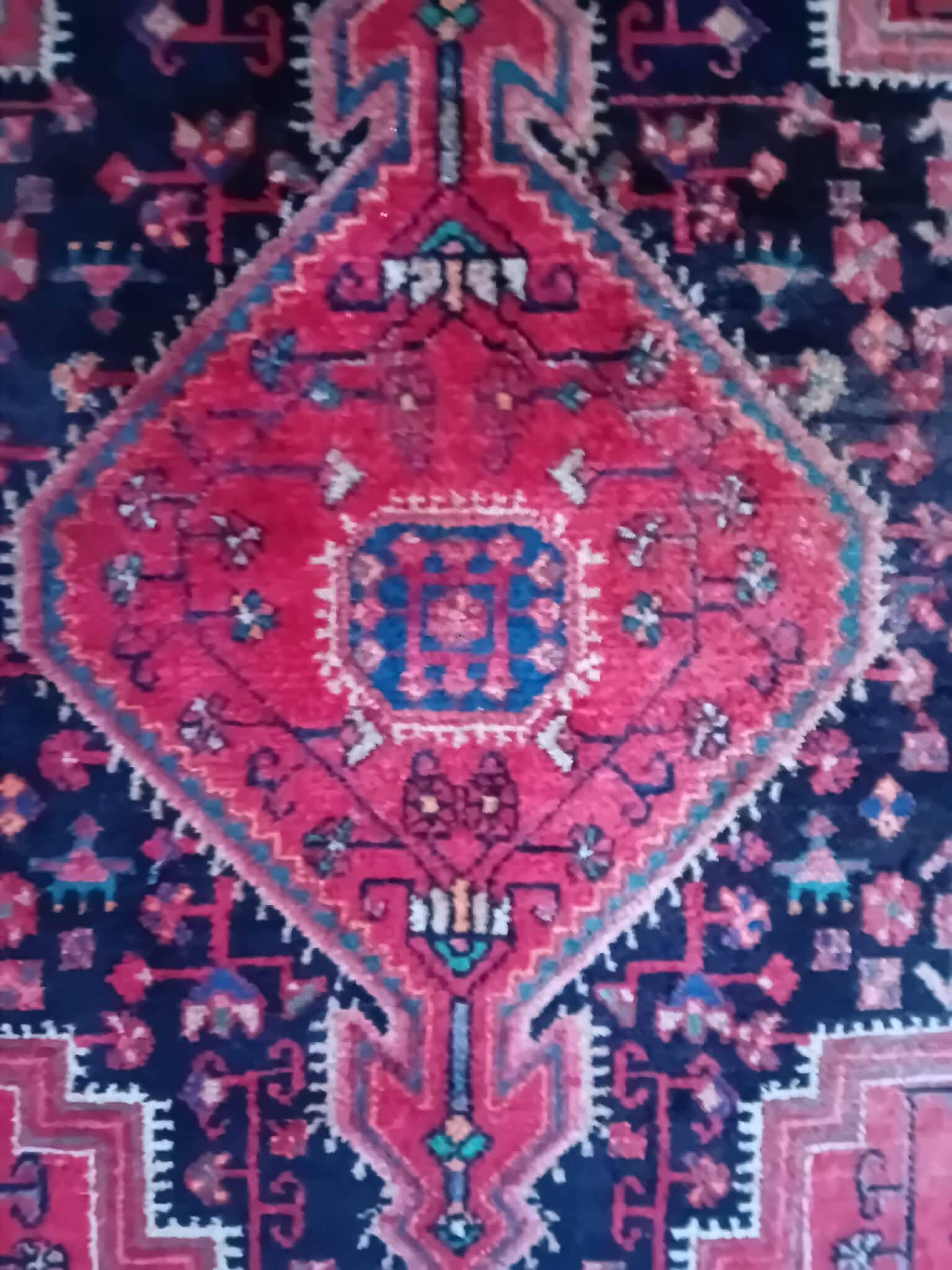 Handmade Tuyserkan Persian Rug 230x150cm