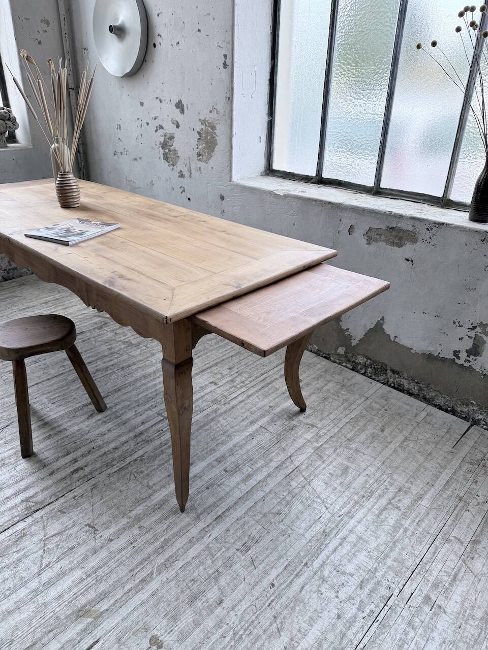 Farm table cherry wood with curved legs, 19th century.