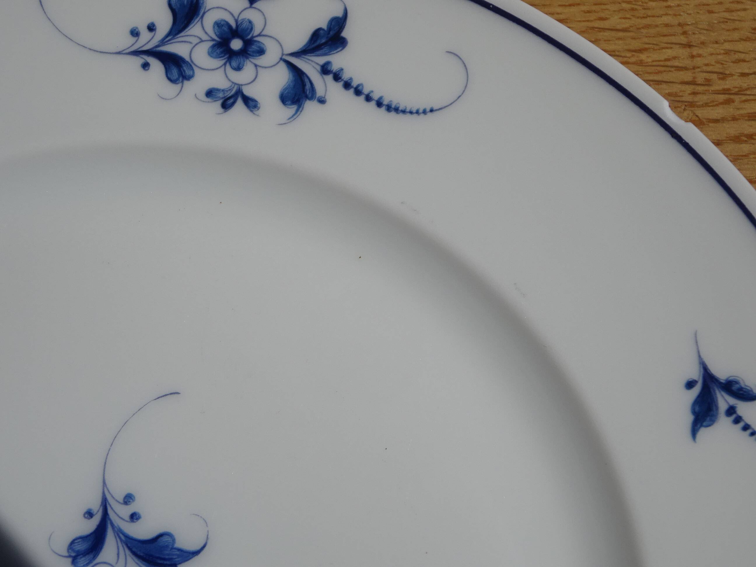 Dessert service, 13 pieces in Limoges porcelain, Bernardaud