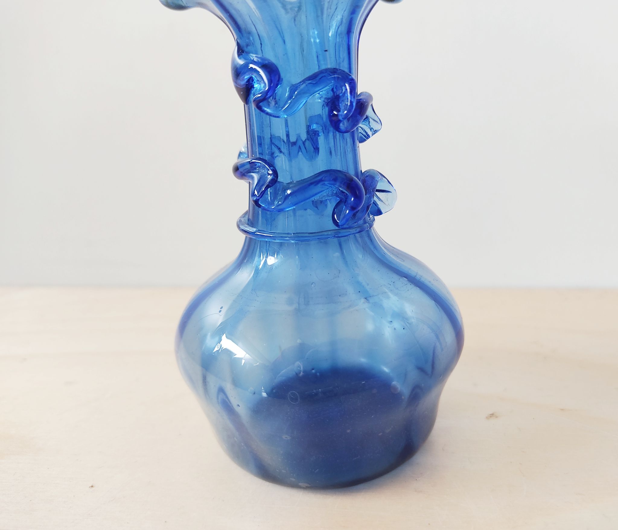 Vase in blown blue glass