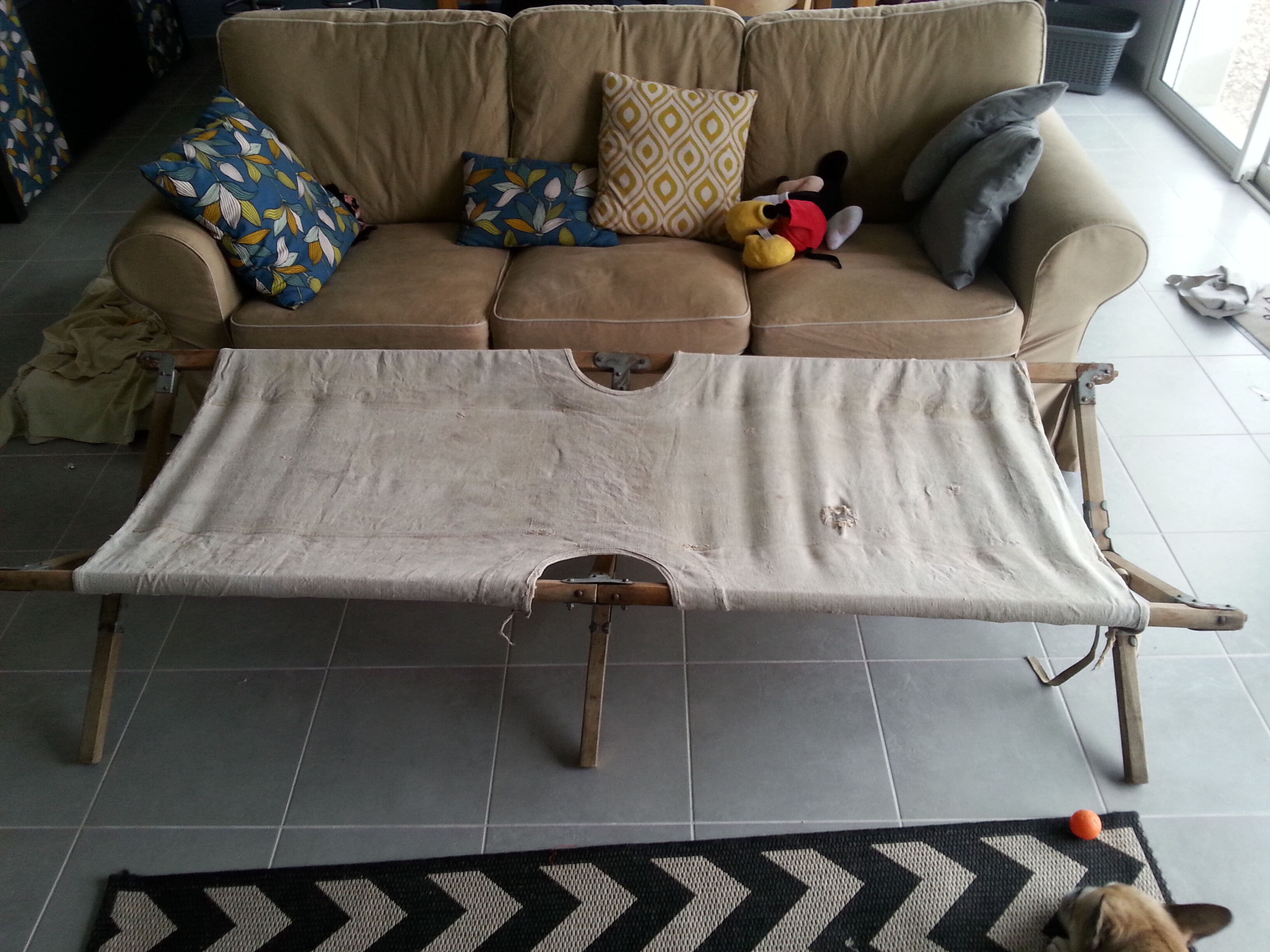 Picot former military numbered folding bed