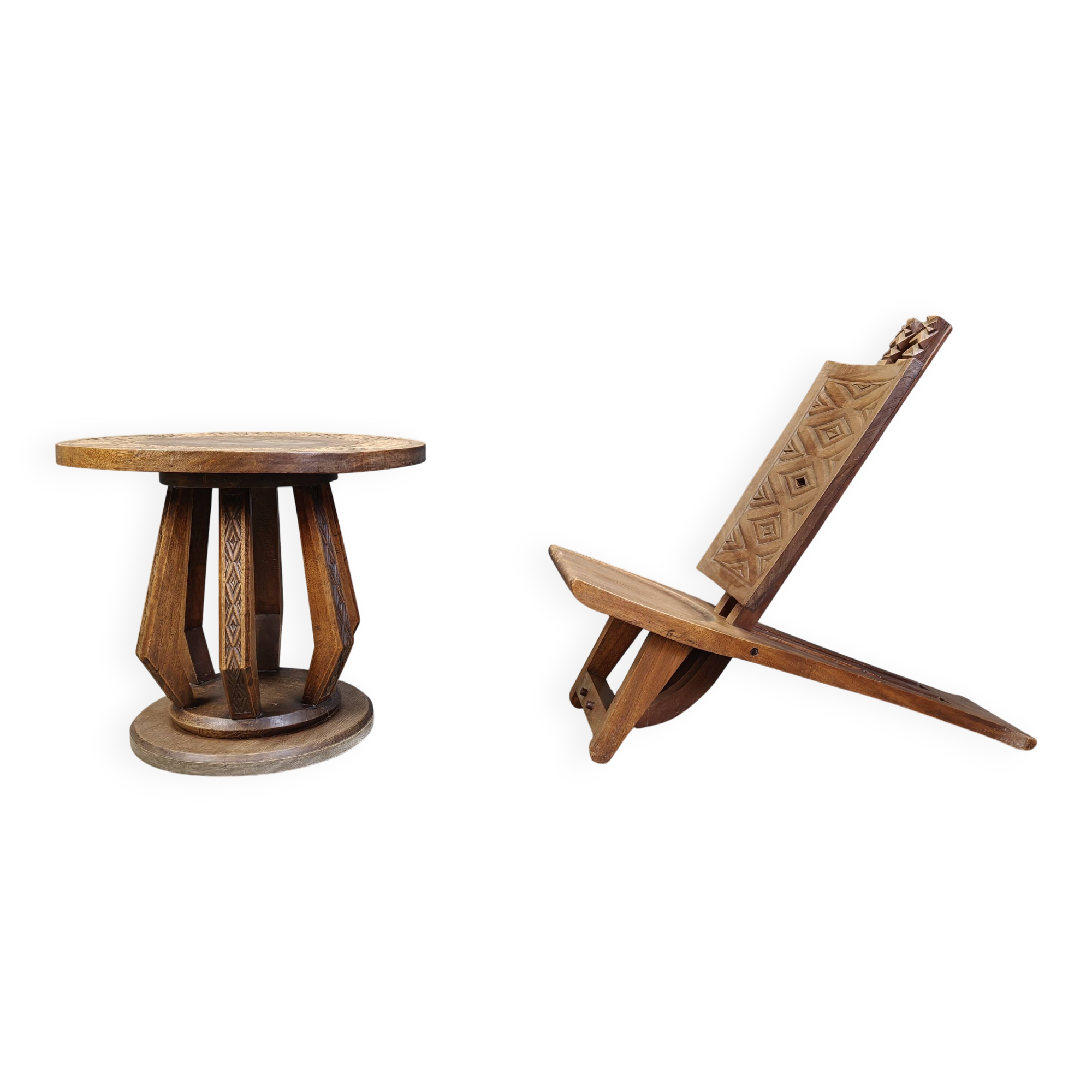 Fauteuil de chef cérémoniel africain avec table, en bois sculpté à la main, années 1960