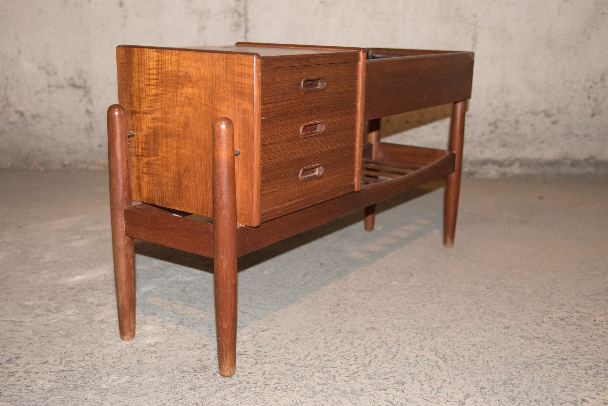 Scandinavian teak gardener Arne Wahl Iversen 1960