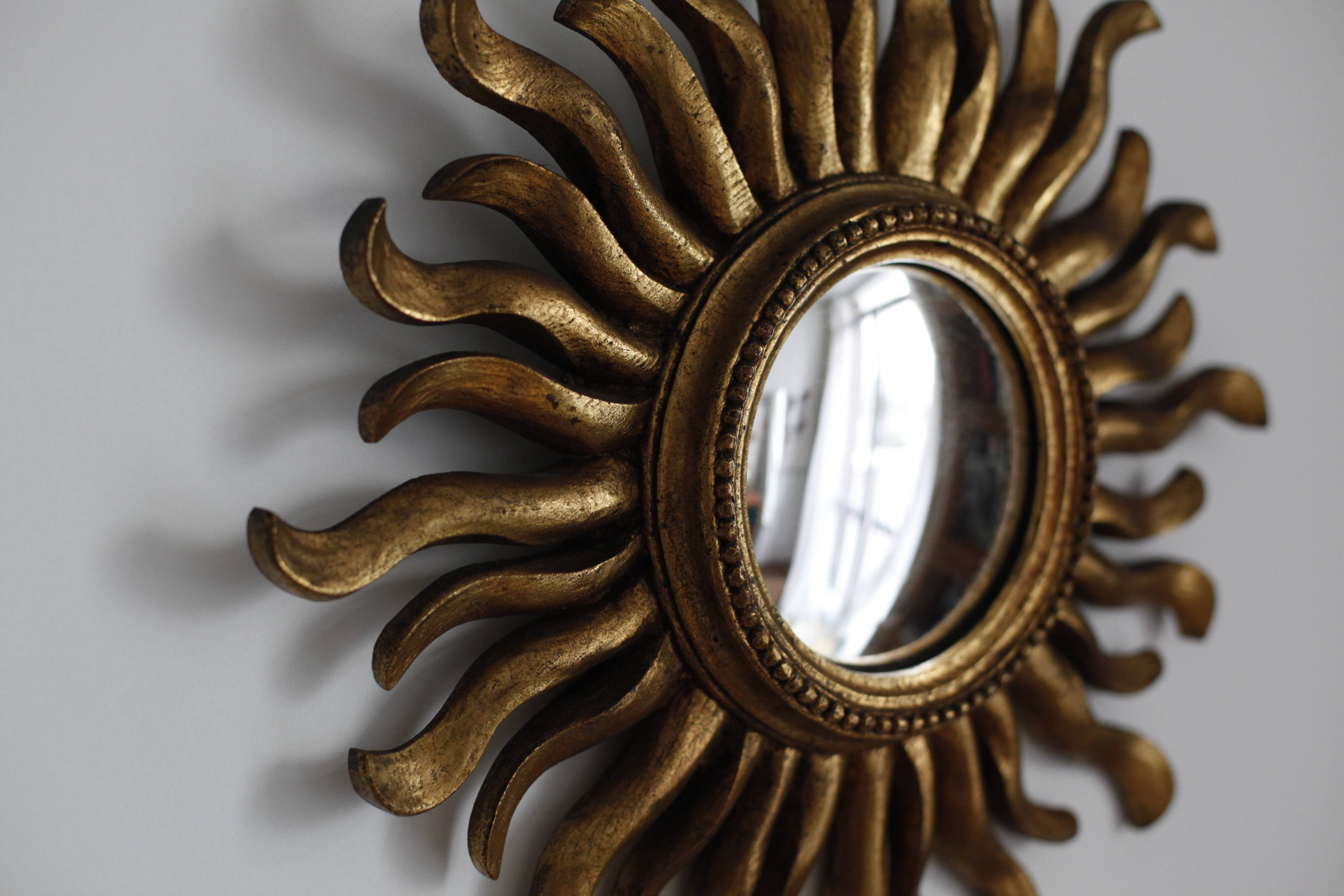 Mirror sun witch's eye