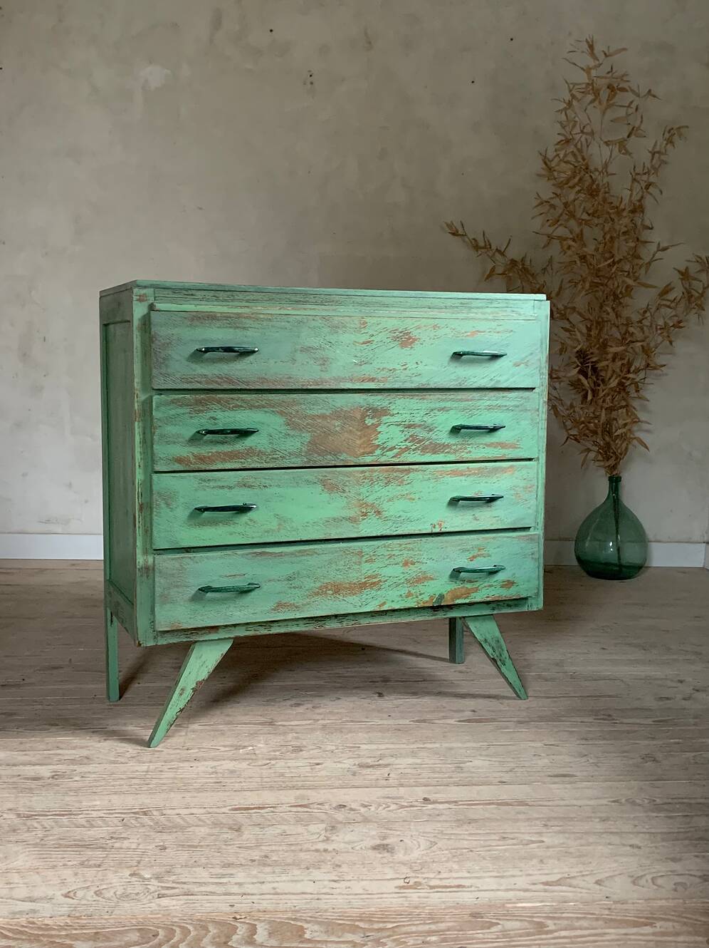 Vintage patinated splayed leg chest of drawers