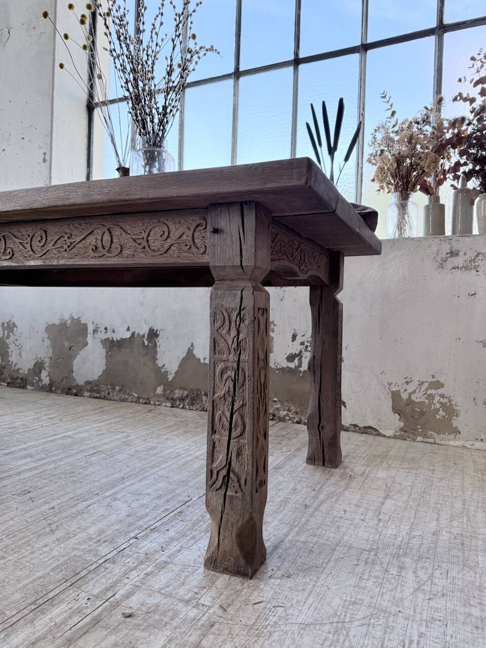 XL farmhouse table in solid oak, brutalist style, 20th century.