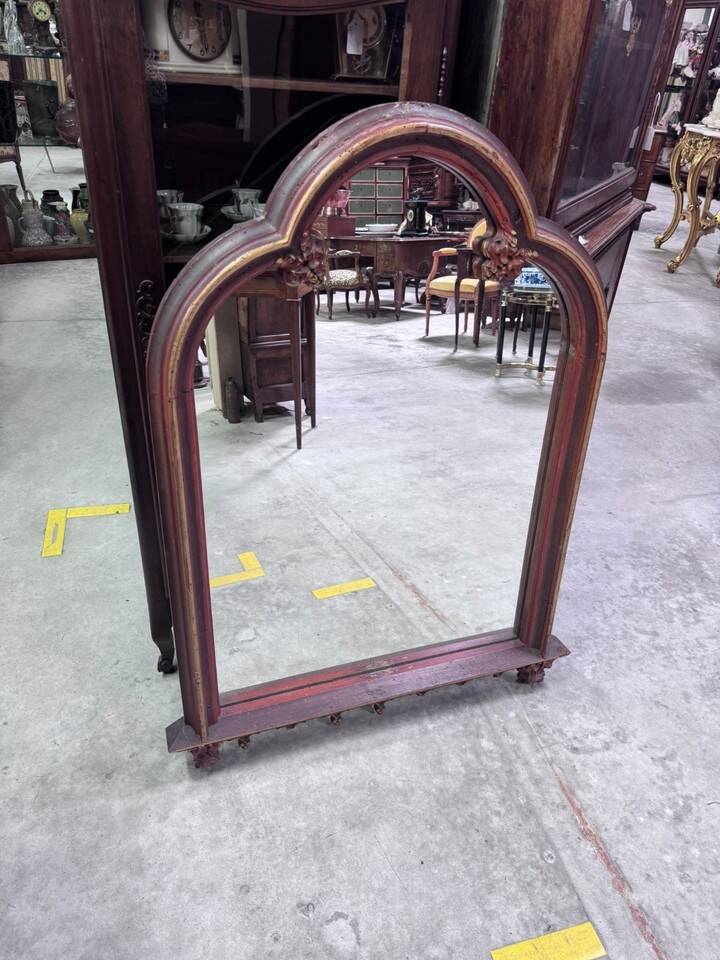 neogothic poly-lobed mirror in carved and gilded wood – 20th century