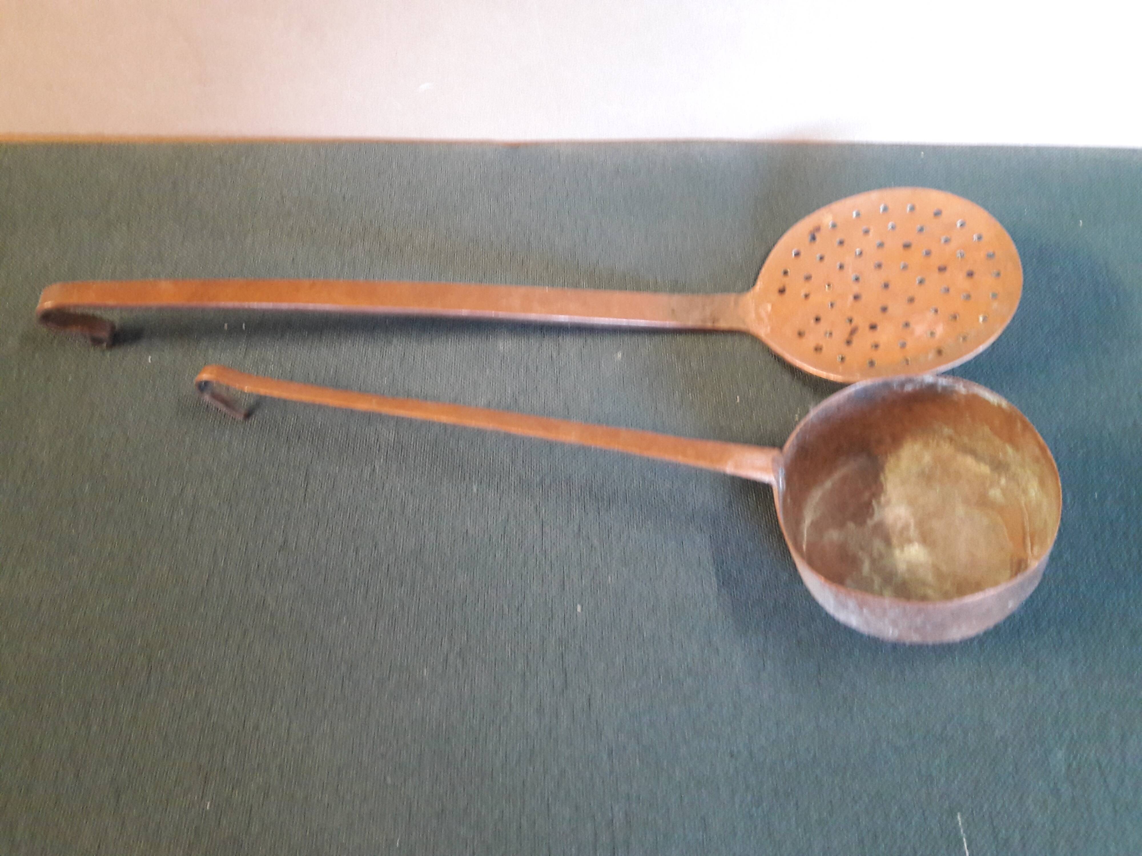 Set of a copper ladle and skimmer.