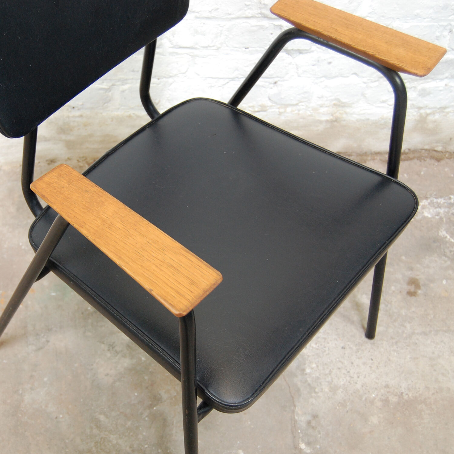 Fauteuil M par Pierre Guariche pour Meurop 1950s