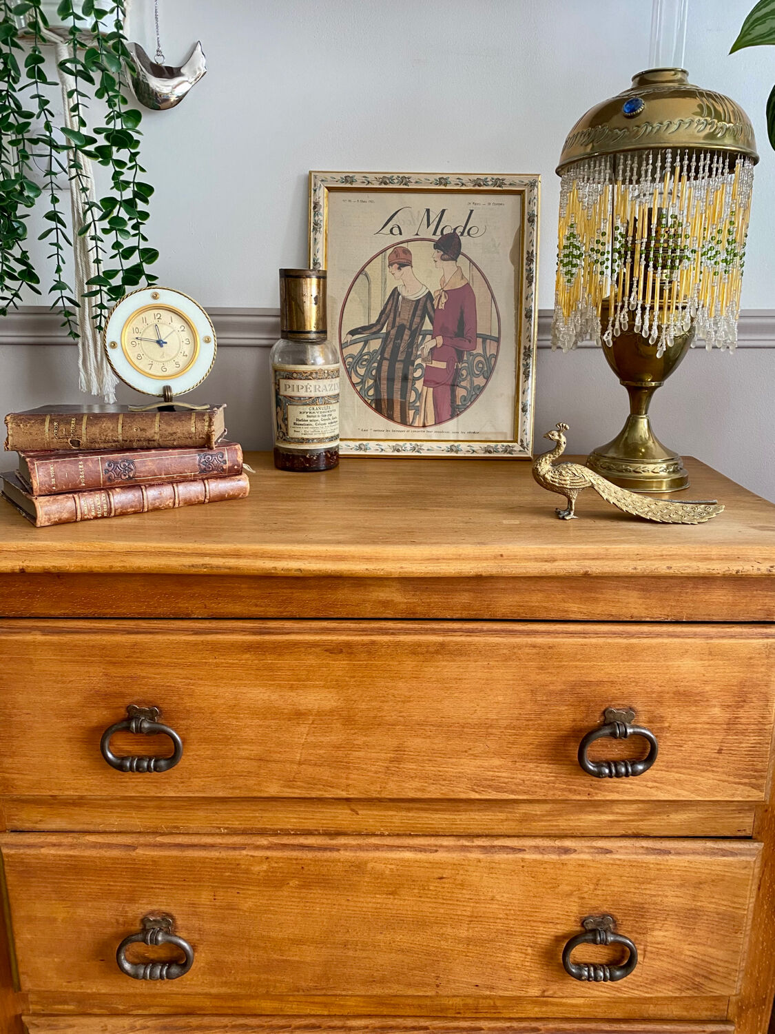 Vintage wooden chest of drawers