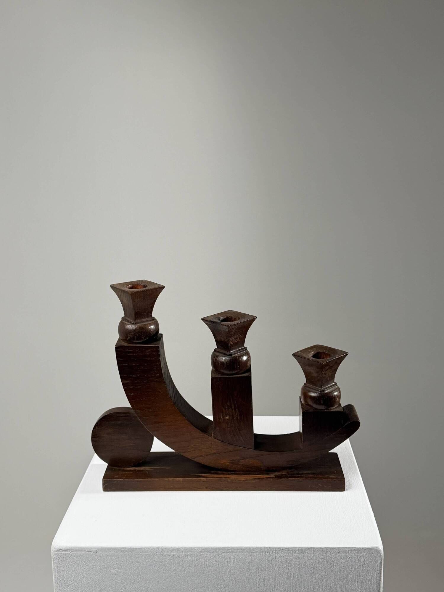 Art Deco chandelier in carved wood – France, circa 1930