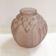 Vase boule art déco en verre violet dépoli