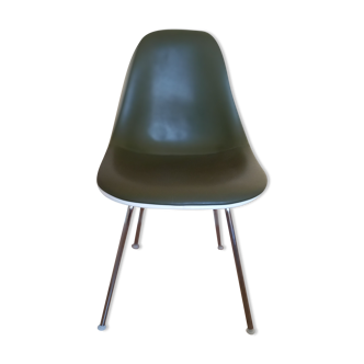 Chaise DSX par Eames édition Herman Miller