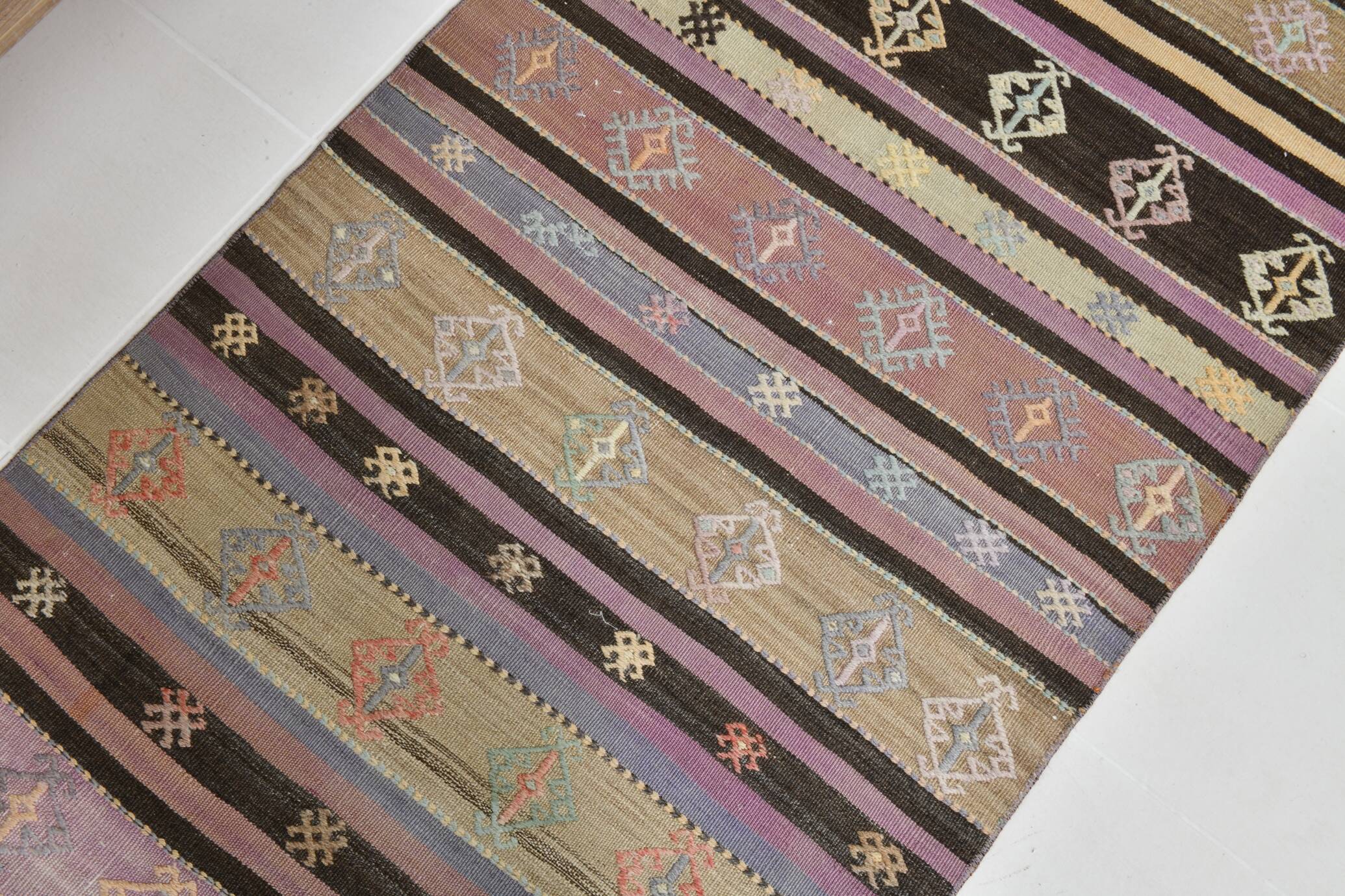 3x10 Pastel Pink & Brown Striped Kilim Runner Rug, 90x315Cm