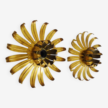 Pair of palm tree wall lights in gold metal. 70s