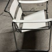 Paire de fauteuils style Marcel Breuer