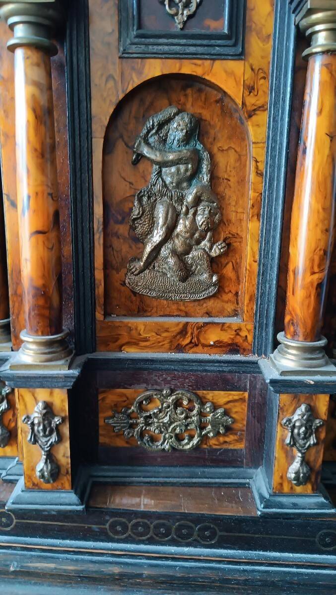 Large inlaid coin purse from the early 1900s