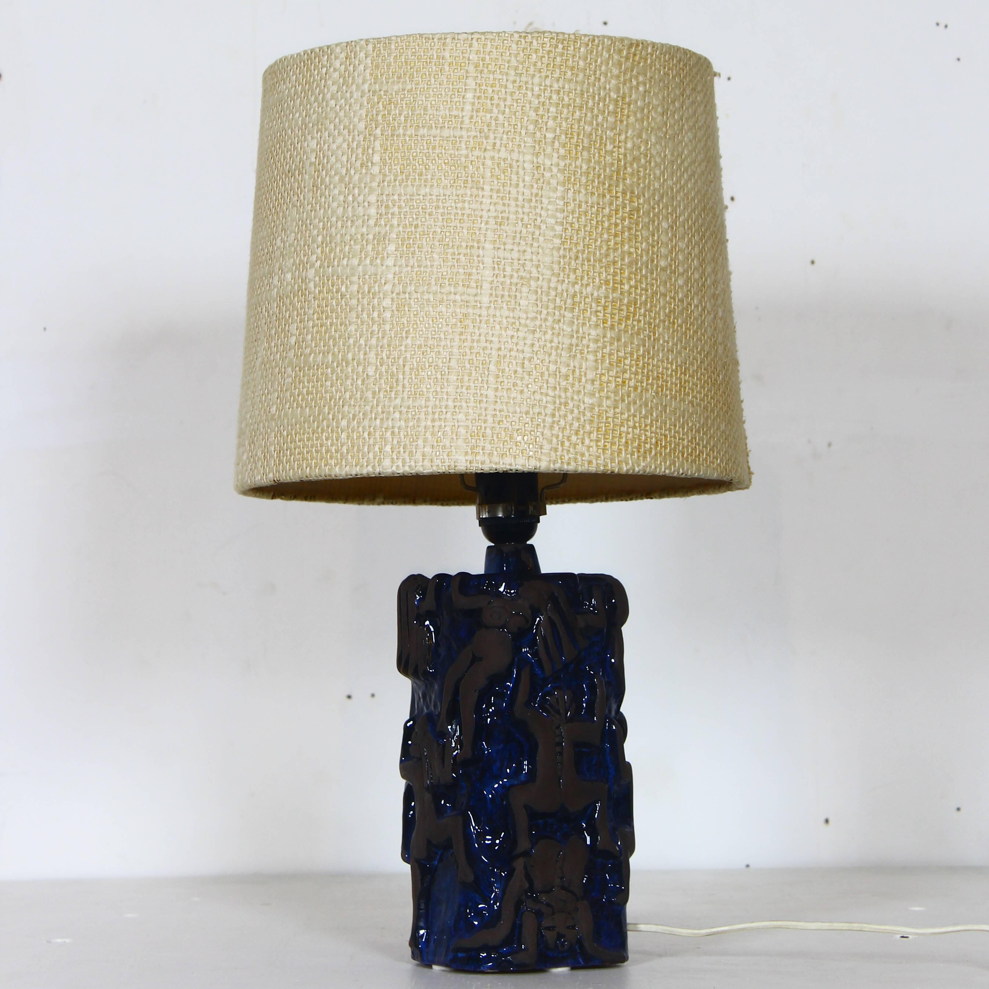 Table lamp "Climbing Women", partially glazed stoneware, by Sys M