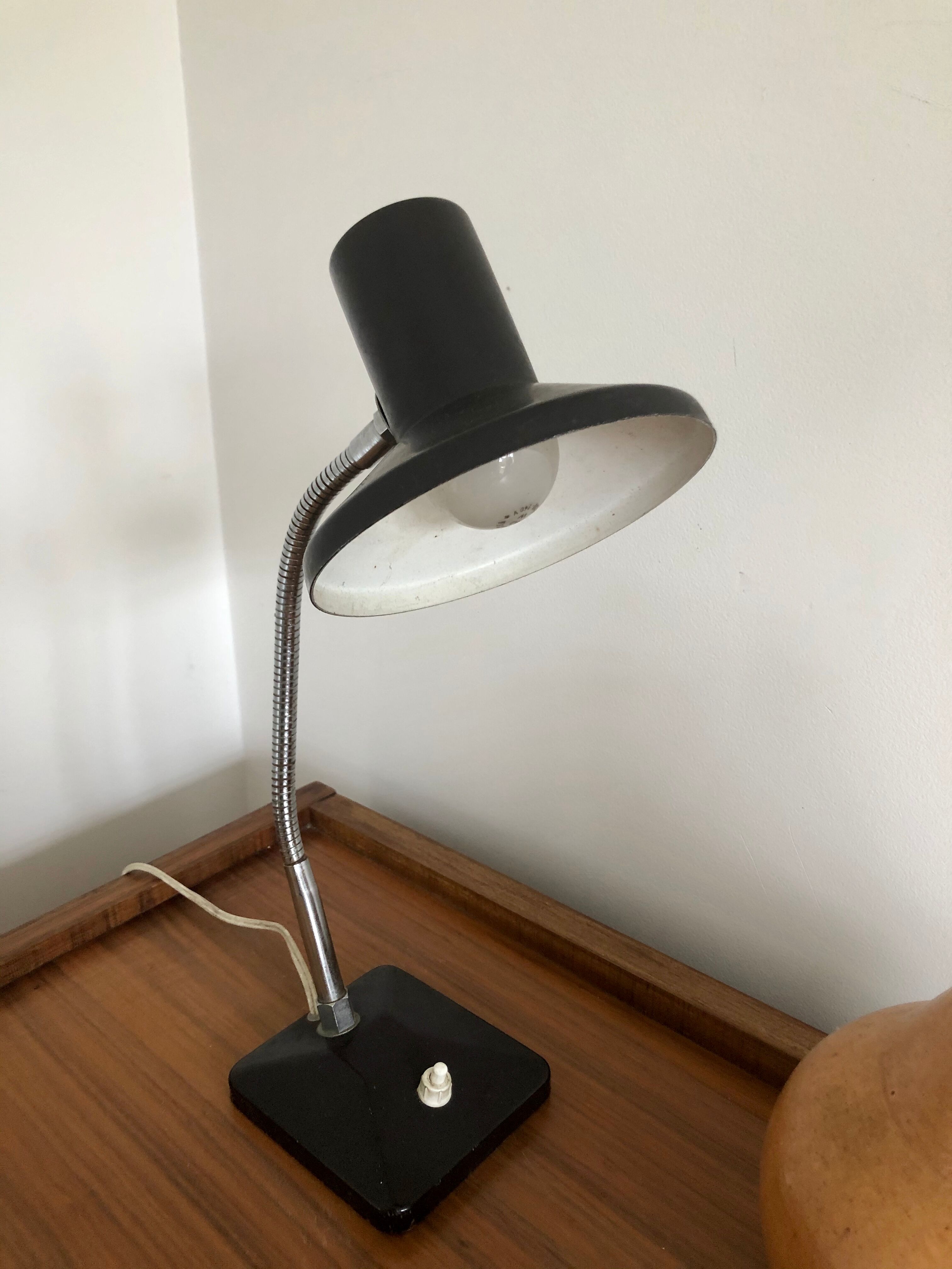 Vintage bakelite lamp