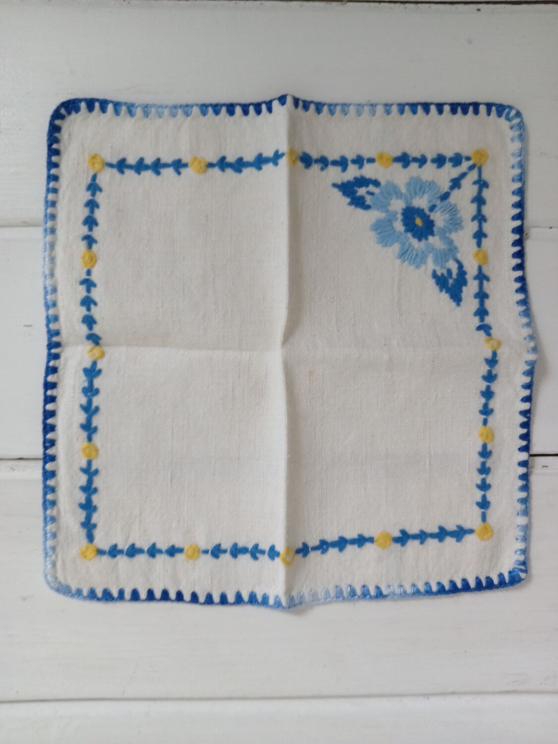 Tablecloth 110 x 110 & its 12 napkins