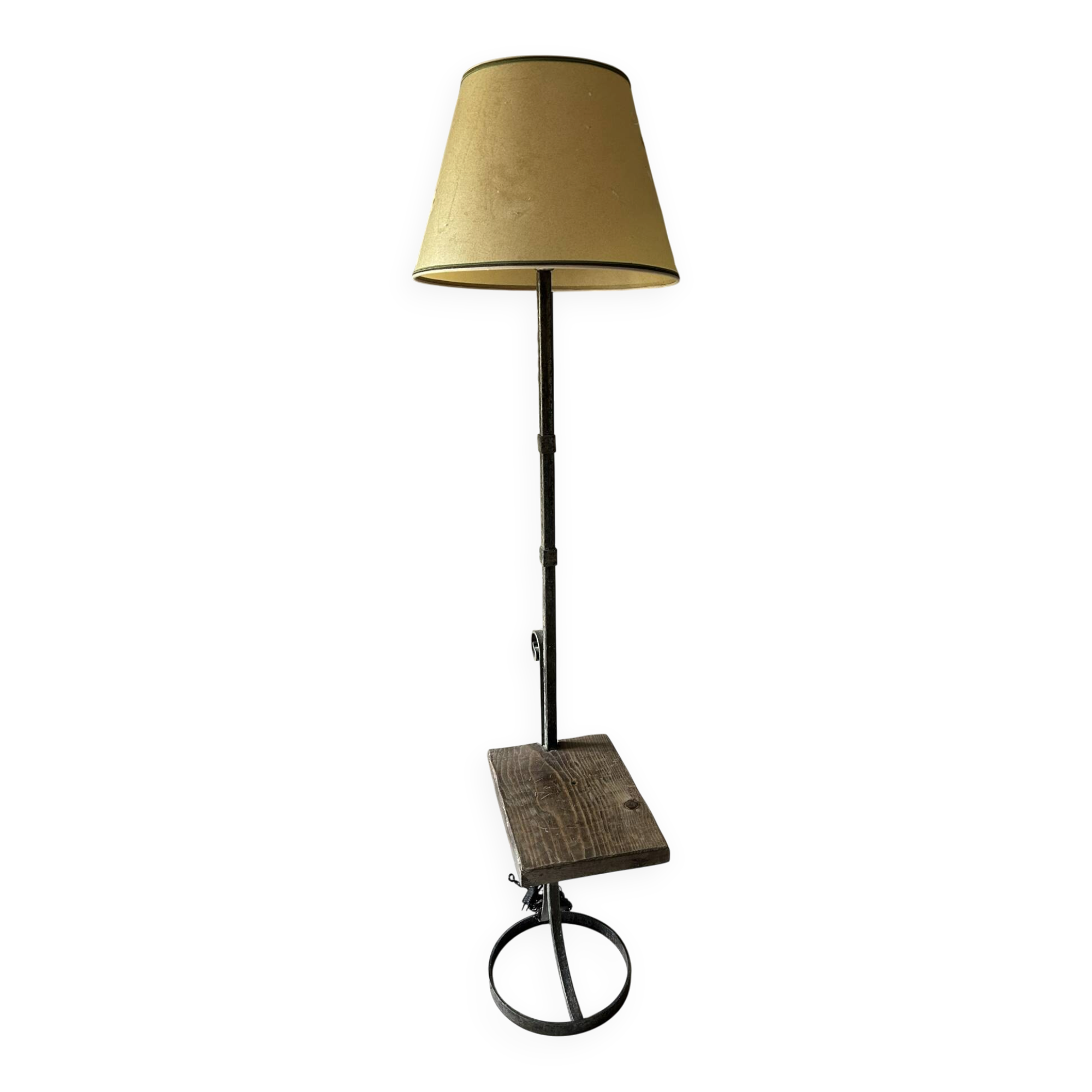 Lampe sur pied