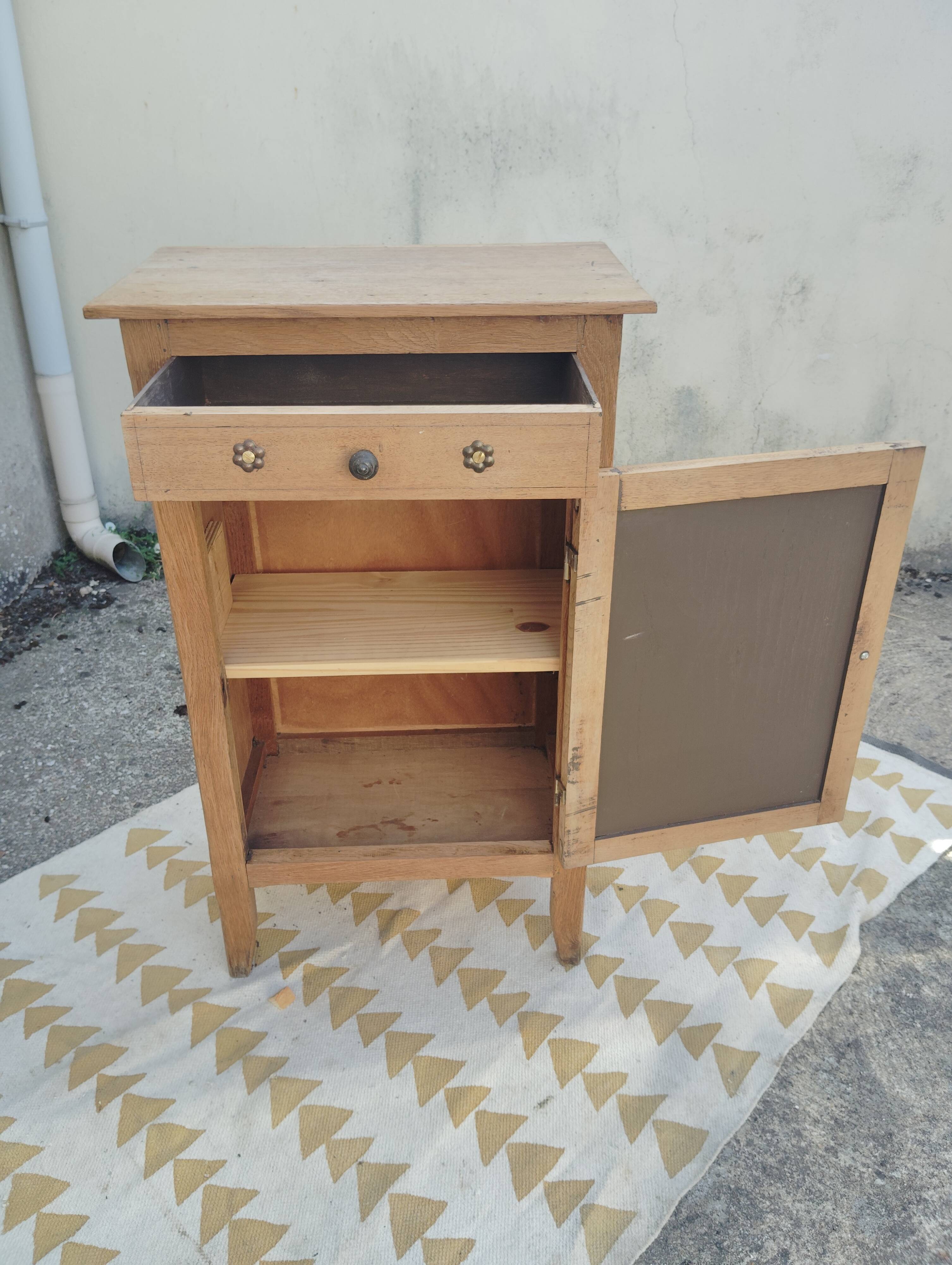 Parisian Buffet 1 Door/Antique Oak Confiturier