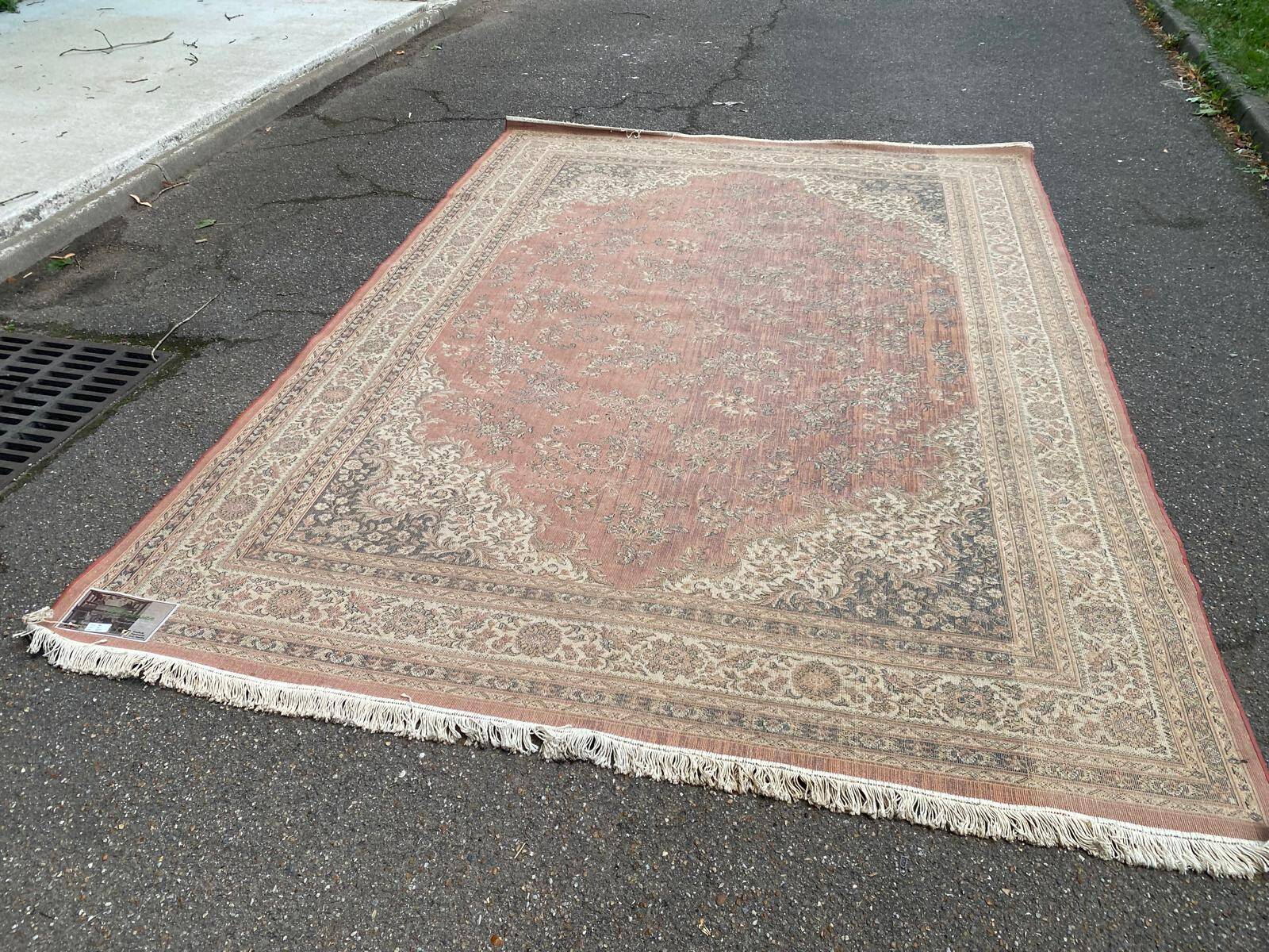 Large Persian burgundy rug in Khorassan wool 250x350cm