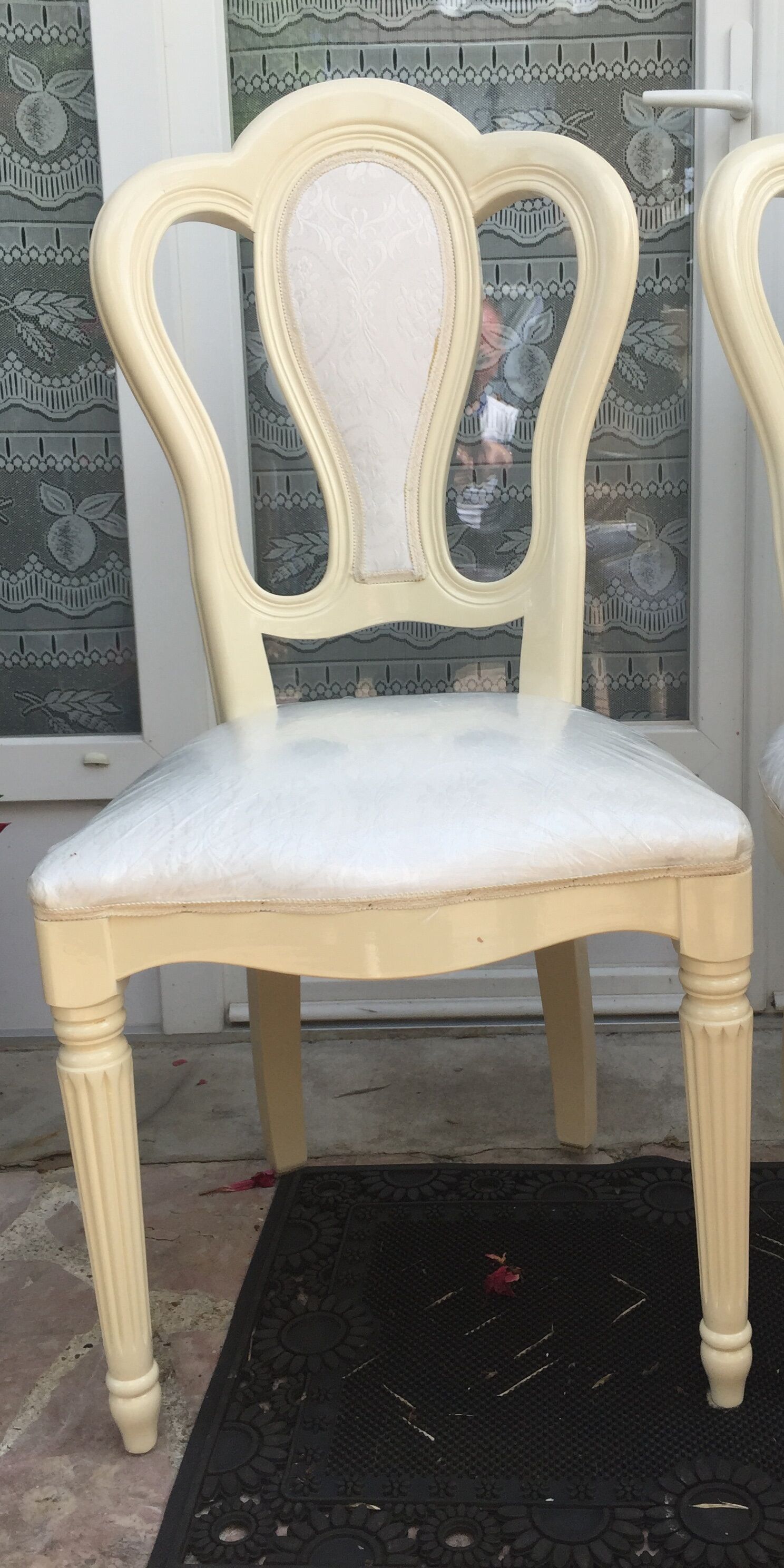 Ensemble de 4 chaises shabby