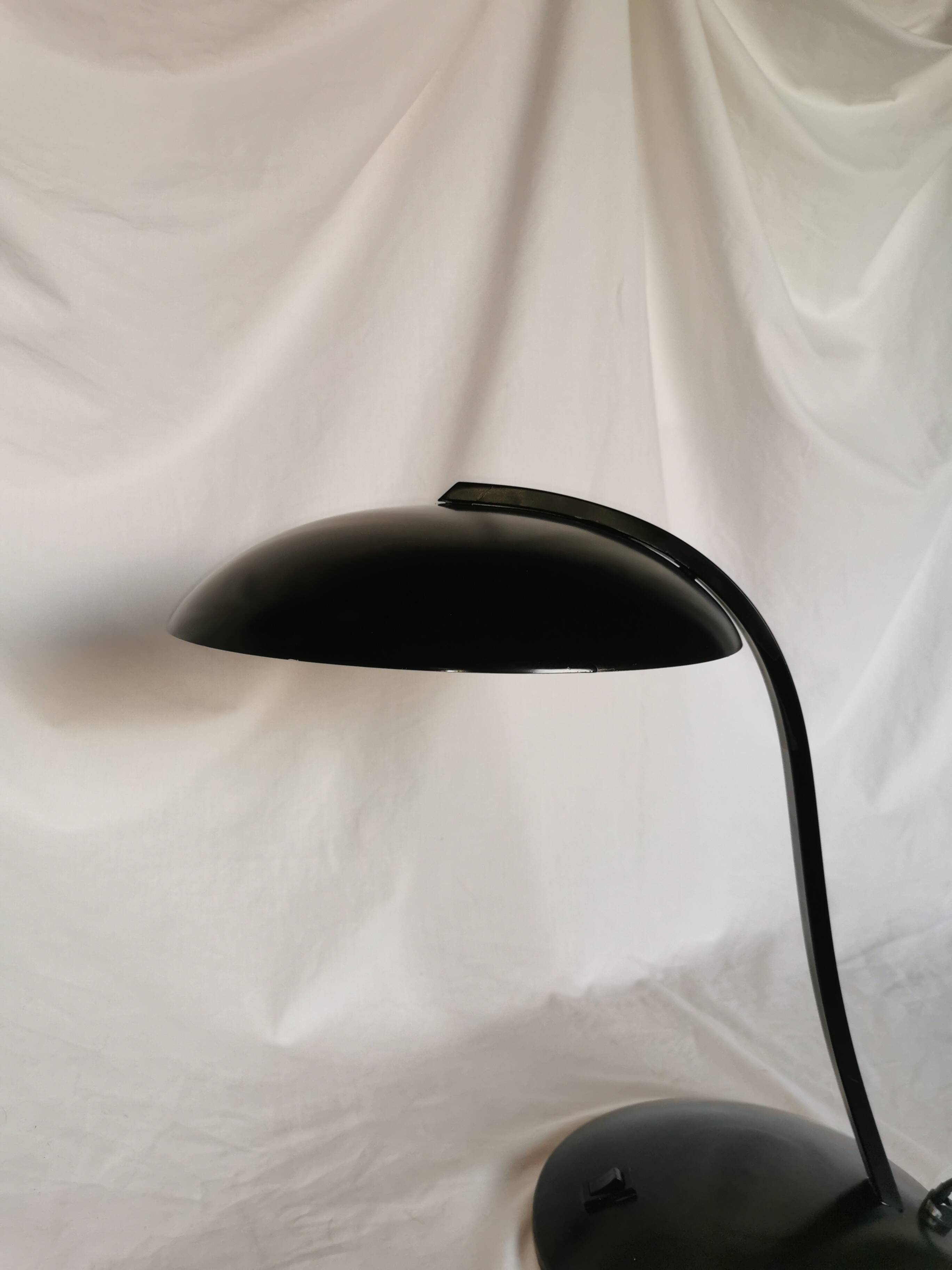 Mushroom lamp in black lacquered steel model Z290, Veneta Lumi, Italy, 1980