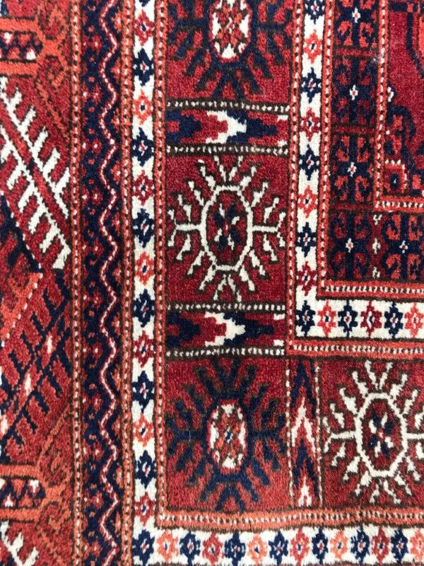 Vintage 126 X 194 CM hand made Persian Bukhara rug