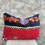 Magnifique coussin Kilim berbère vintage du Maroc