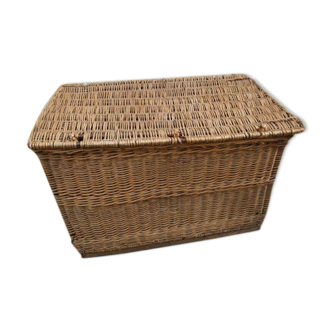 Old wicker trunk