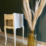 Bedside table / Side table