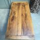 Grande table basse vintage en bois massif (rénovée)
