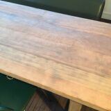 Farm table