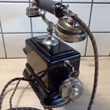 Phone 1920 with crank