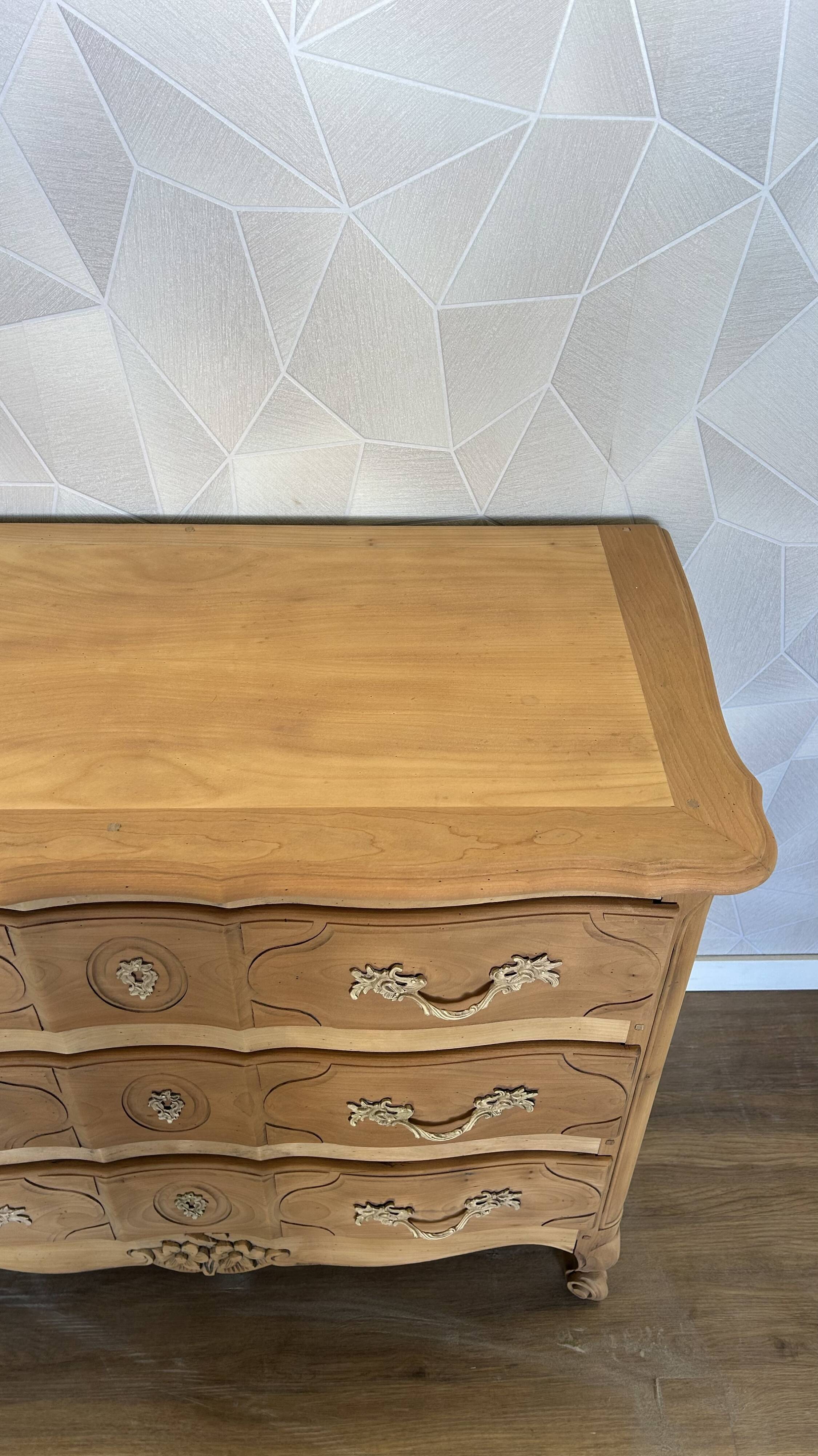 Commode style Louis XV aérogommé