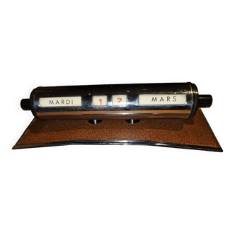 Vintage perpetual calendar