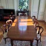 Superb Victorian mahogany extending table with 12 chairs – Late 19th century