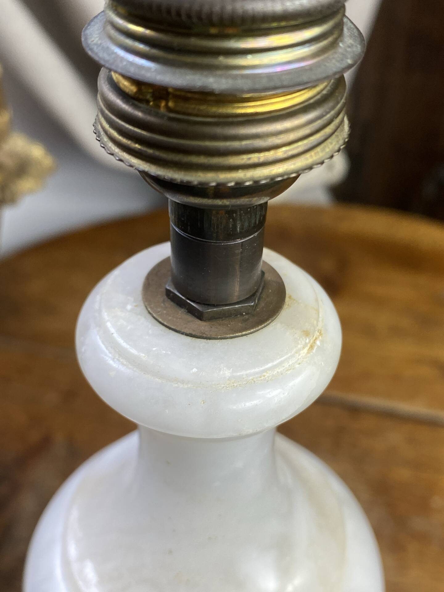 Alabaster lamp base
