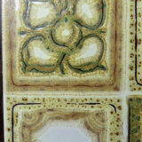 Vintage trivet in glazed ceramic and wood, circa 1960-1970.